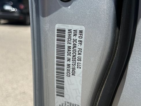 Certified 2025 Jeep Compass Limited AWD/4WD image 12