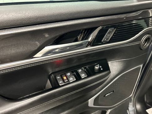 Used 2022 Jeep Wagoneer Series I w/ Premium Group I image 15