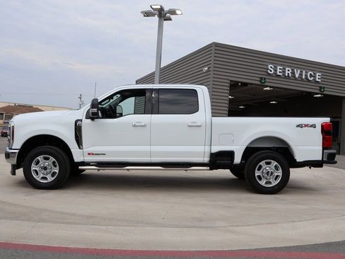 New 2026 Ford F250 XLT w/ XLT Premium Package image 2