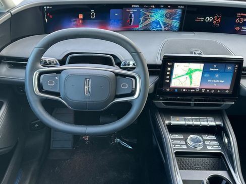 New 2026 Lincoln Nautilus Reserve w/ Jet Appearance Package image 13