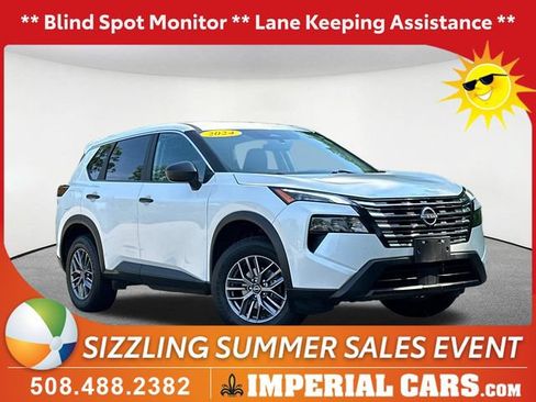 Used 2024 Nissan Rogue S AWD/4WD image 1
