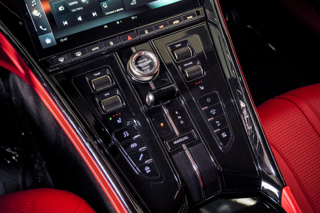 Used 2024 Aston Martin DB12 Coupe RWD image 30