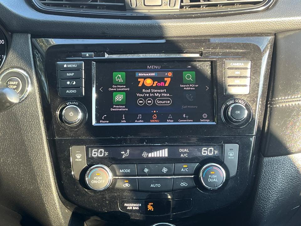 Used 2019 Nissan Rogue SL AWD/4WD image 16