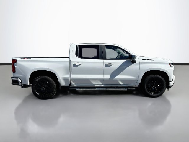Used 2021 Chevrolet Silverado 1500 RST w/ LPO, Blackout Package AWD/4WD image 8