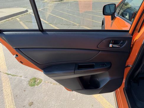 Used 2014 Subaru Crosstrek 2.0i Limited AWD/4WD image 16