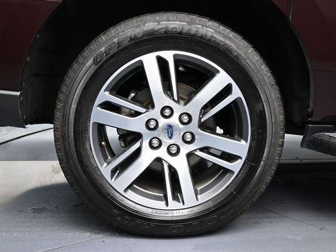 Used 2024 Ford Expedition Max Limited RWD image 12