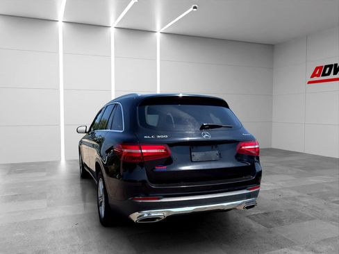 Used 2017 Mercedes-Benz GLC 300 4MATIC image 5