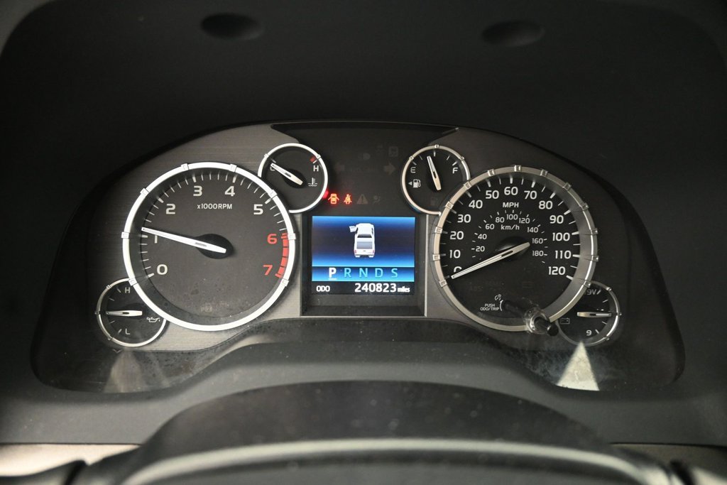 Used 2014 Toyota Tundra SR5 w/ SR5 Upgrade Package AWD/4WD image 18