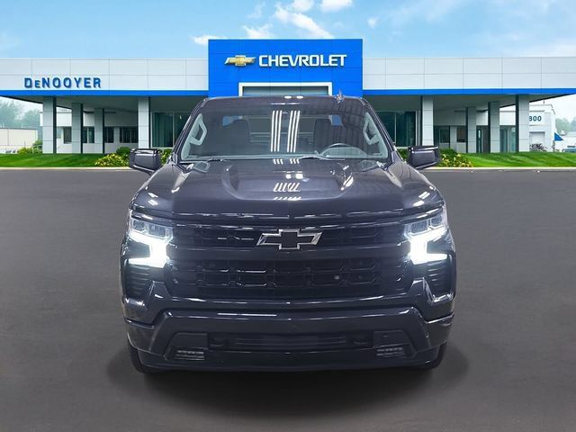 Used 2024 Chevrolet Silverado 1500 RST w/ Protection Package AWD/4WD image 2