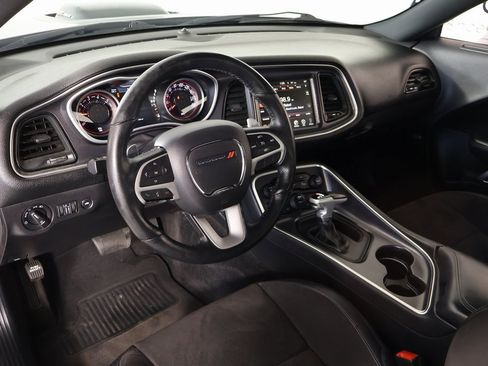 Used 2016 Dodge Challenger R/T Scat Pack image 2