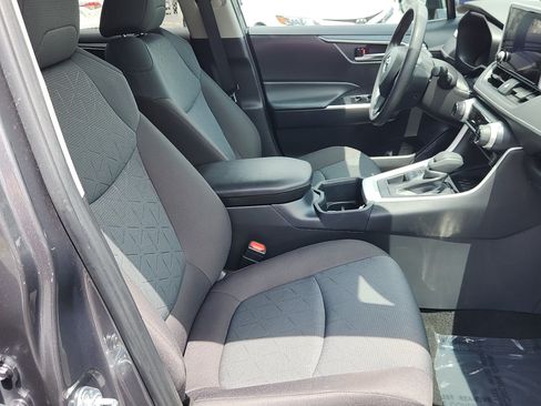 Certified 2025 Toyota RAV4 XLE AWD/4WD image 32
