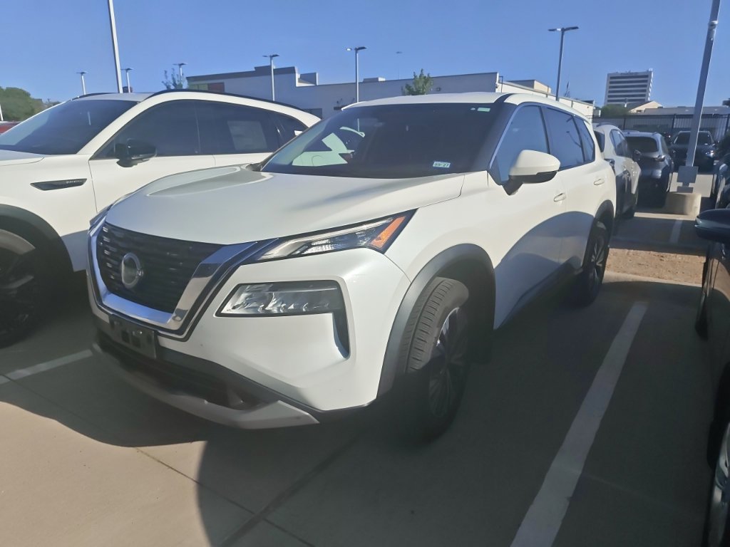 Used 2022 Nissan Rogue SV FWD image 1