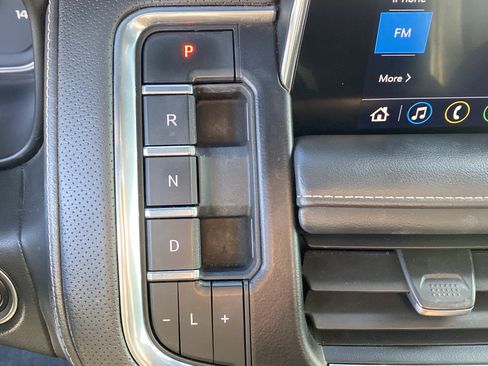 Used 2021 GMC Yukon SLT w/ SLT Luxury Plus Package image 38