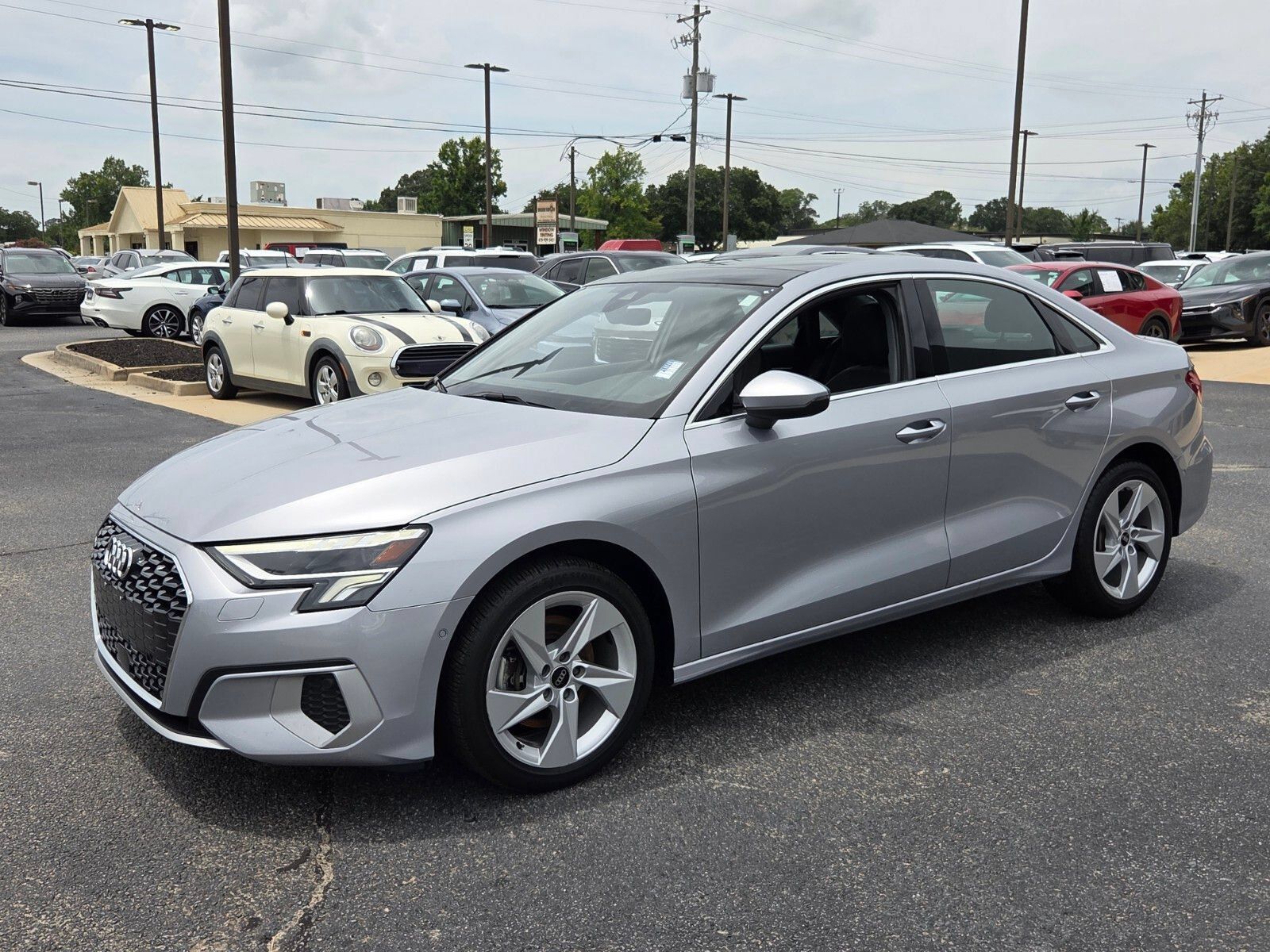 Used 2024 Audi A3 2.0T Premium FWD image 3