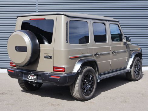 Used 2025 Mercedes-Benz G 550 image 10