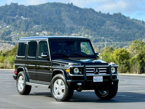 Used 2010 Mercedes-Benz G 550 image 5