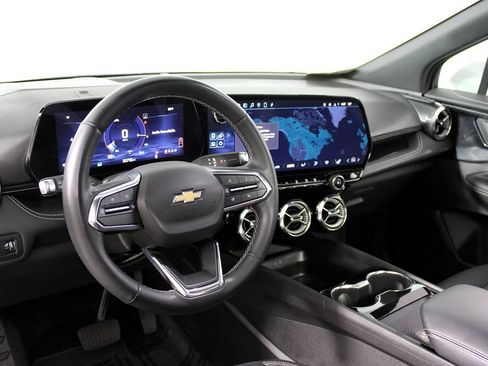 Used 2024 Chevrolet Blazer EV LT AWD/4WD image 6