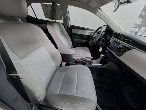 Used 2016 Toyota Corolla LE image 30