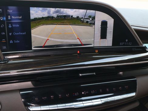 Used 2021 Cadillac Escalade Premium Luxury w/ Driver Assist Tech Package image 38