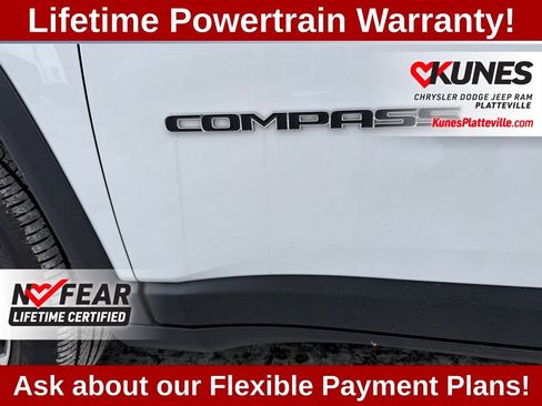 Used 2025 Jeep Compass Limited image 8