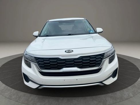 Used 2021 Kia Seltos LX AWD/4WD image 2
