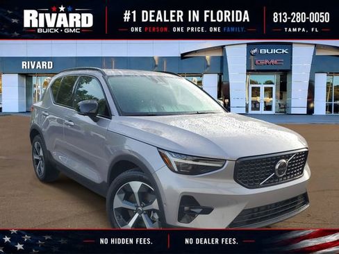 Used 2026 Volvo XC40 B5 Plus AWD/4WD image 1