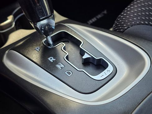 Used 2016 Dodge Journey Crossroad FWD image 36