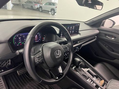 Used 2024 Honda Accord Sport image 8