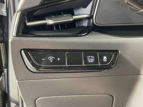 Used 2024 Kia Niro EX FWD image 12