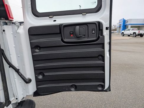 Used 2024 GMC Savana 2500 w/ Driver Convenience Package image 17
