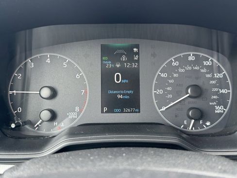 Certified 2025 Toyota Corolla SE image 22