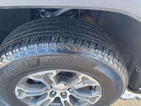 Used 2025 GMC Sierra 1500 SLT image 35