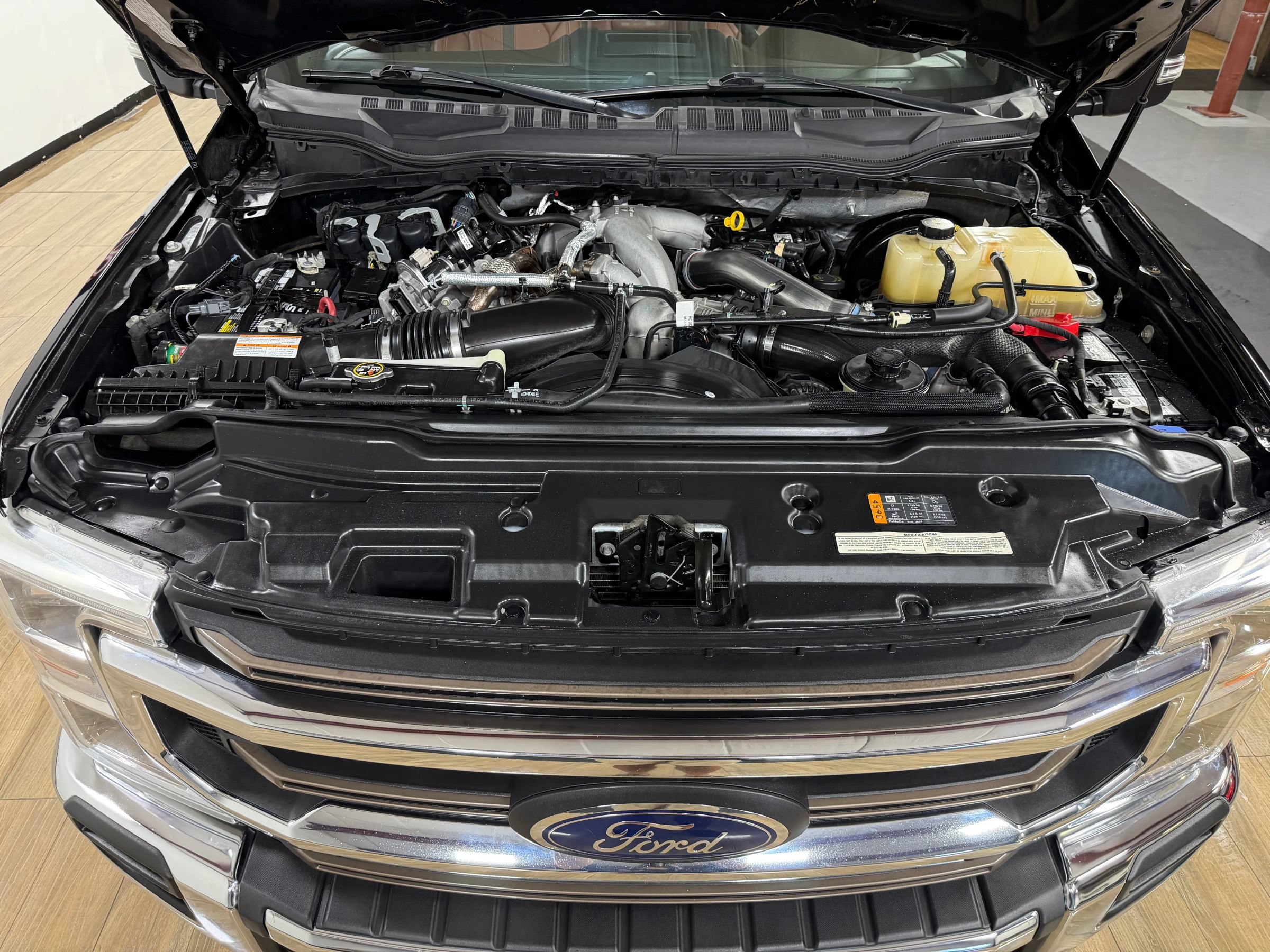 Used 2021 Ford F250 King Ranch w/ King Ranch Ultimate Package AWD/4WD image 12