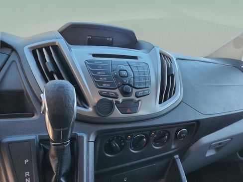 Used 2019 Ford Transit 350 XLT image 10