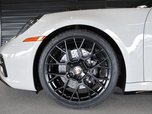 Certified 2022 Porsche 911 Carrera S RWD image 23