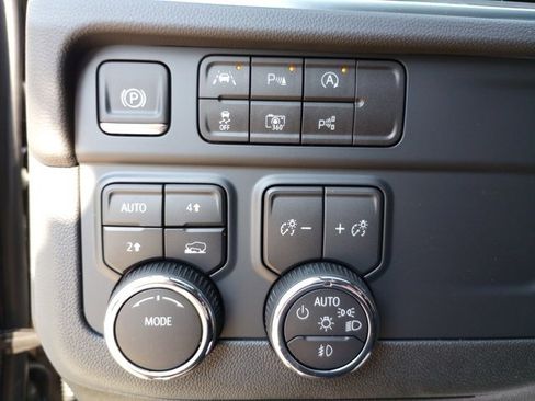 New 2025 Chevrolet Tahoe High Country image 26