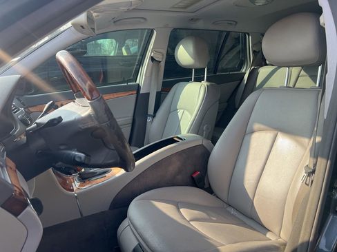 Used 2008 Mercedes-Benz E 350 4MATIC Wagon image 15