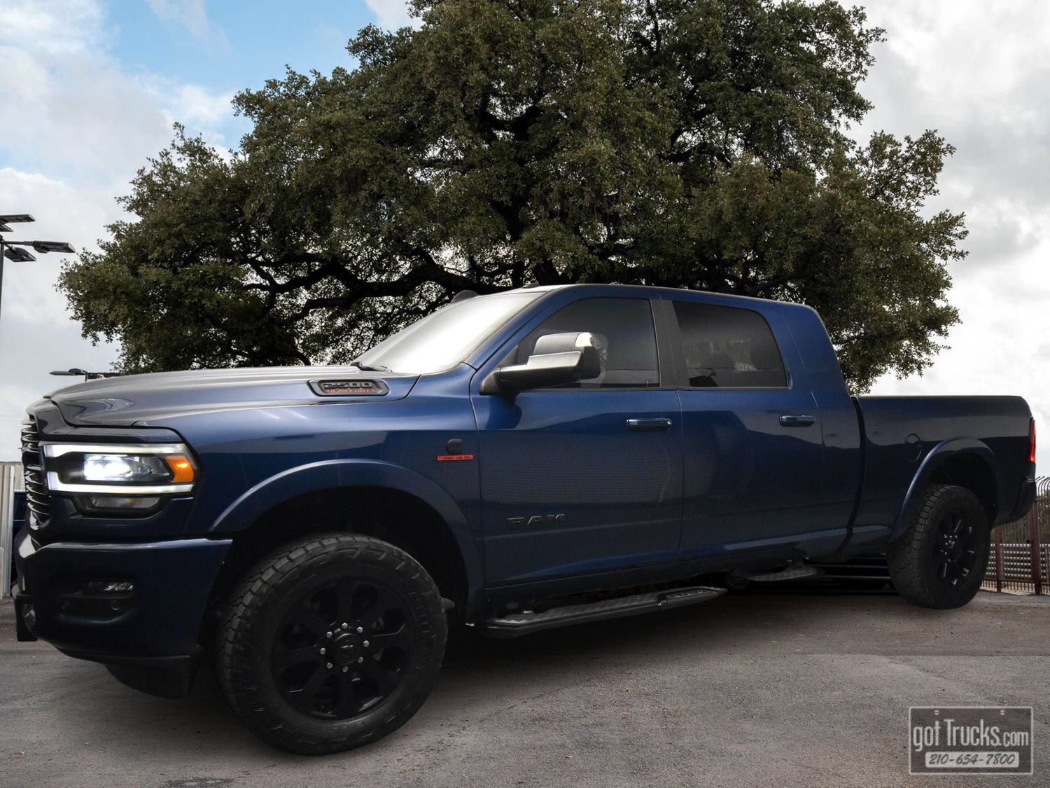 Used 2021 RAM 2500 Laramie AWD/4WD image 1