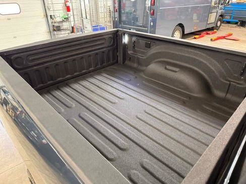 Certified 2025 RAM 2500 Big Horn AWD/4WD image 19