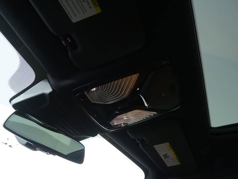 Certified 2025 BMW X5 sDrive40i w/ M Sport Package image 25