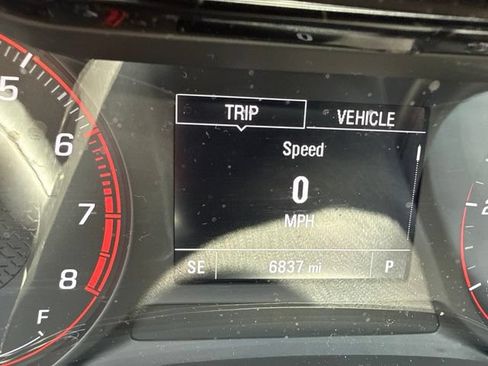 Used 2025 Chevrolet Trax RS w/ Driver Confidence Package FWD image 8