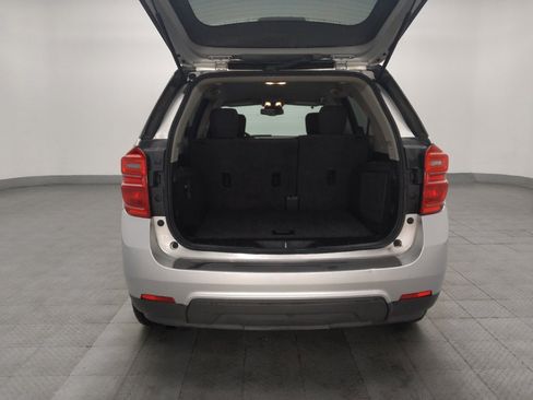 Used 2017 Chevrolet Equinox LT image 29