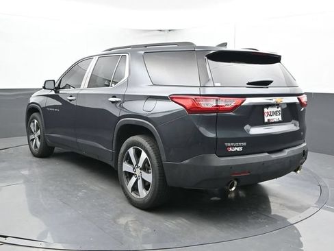 Used 2020 Chevrolet Traverse LT w/ LT Premium Package FWD image 10