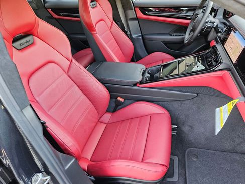 New 2026 Porsche Panamera Turbo image 25