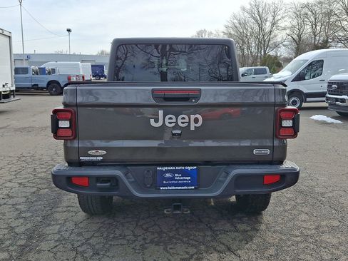 Used 2020 Jeep Gladiator Overland image 6