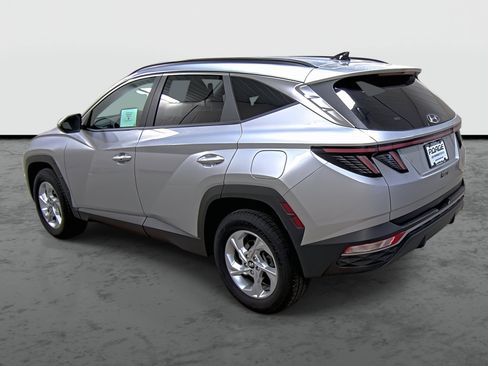 Used 2022 Hyundai Tucson SEL w/ Cargo Package AWD/4WD image 2