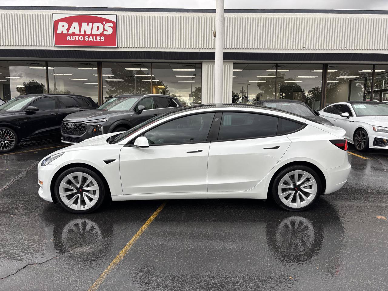 Used 2022 Tesla Model 3 Long Range AWD/4WD image 13