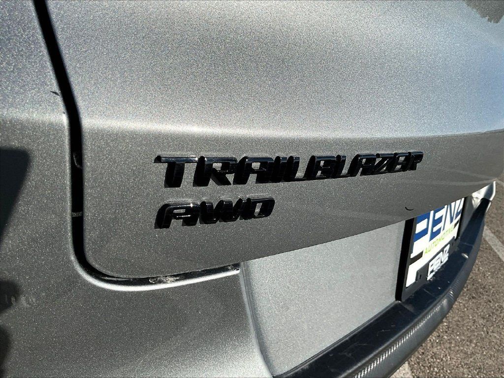 Used 2023 Chevrolet TrailBlazer RS AWD/4WD image 26