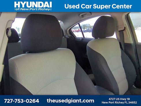 Used 2012 Chevrolet Cruze LS w/ Connectivity Package FWD image 6