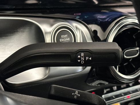 New 2025 Mercedes-Benz GLB 250 4MATIC image 20